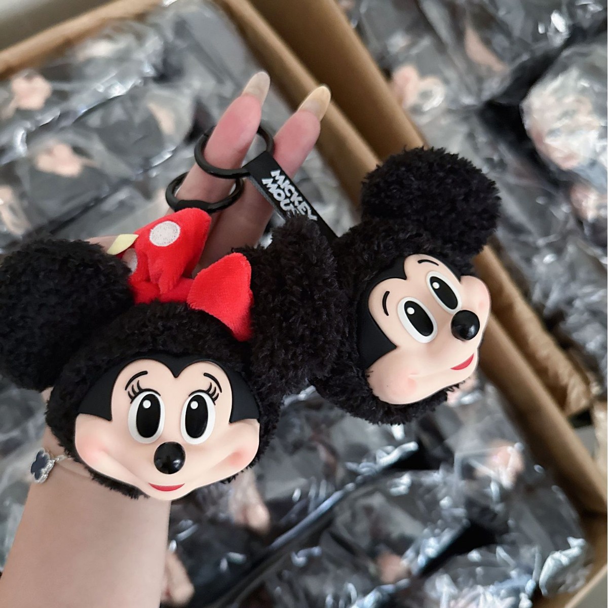 Mickey minnie boneca de pelúci - Anime Merchandise Keychains avaliação e preço